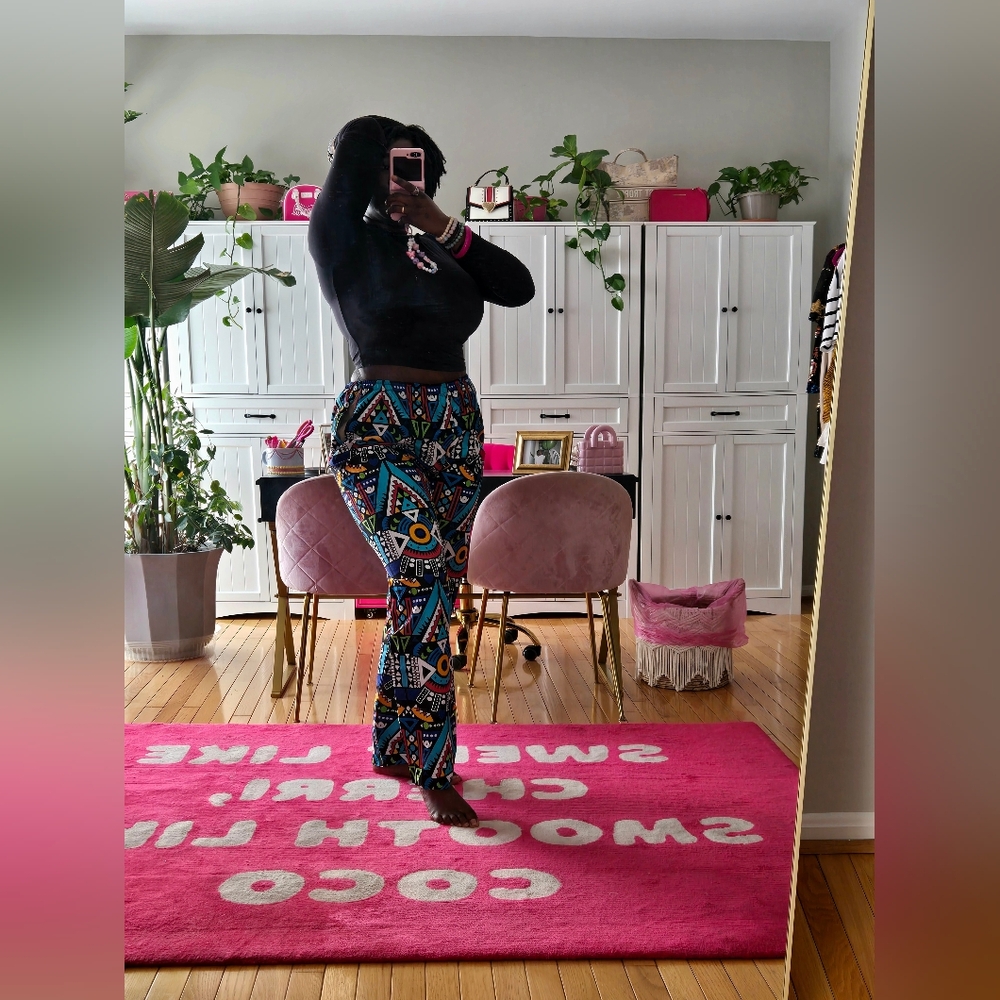 Colorful Geometric Print Pants - Picture 8 of 8